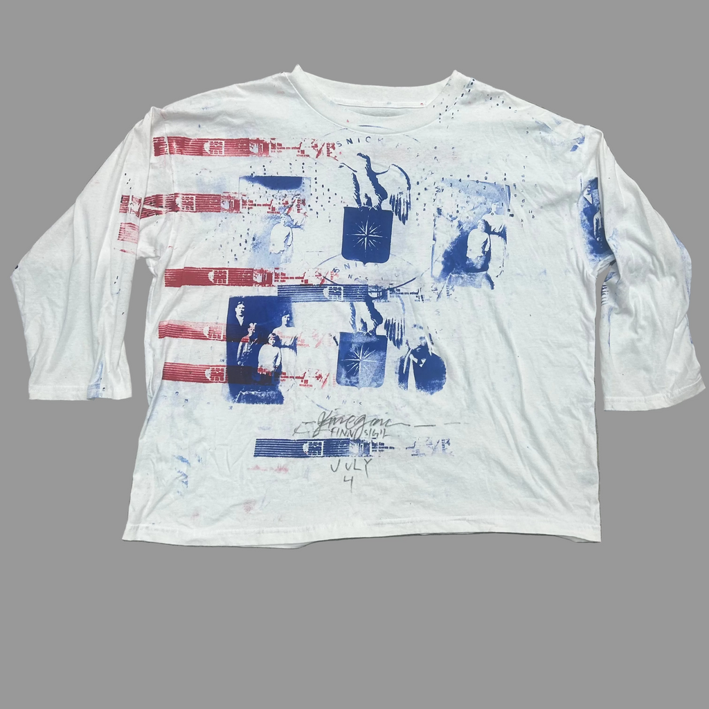 3/8 (4th of july) long sleeve large