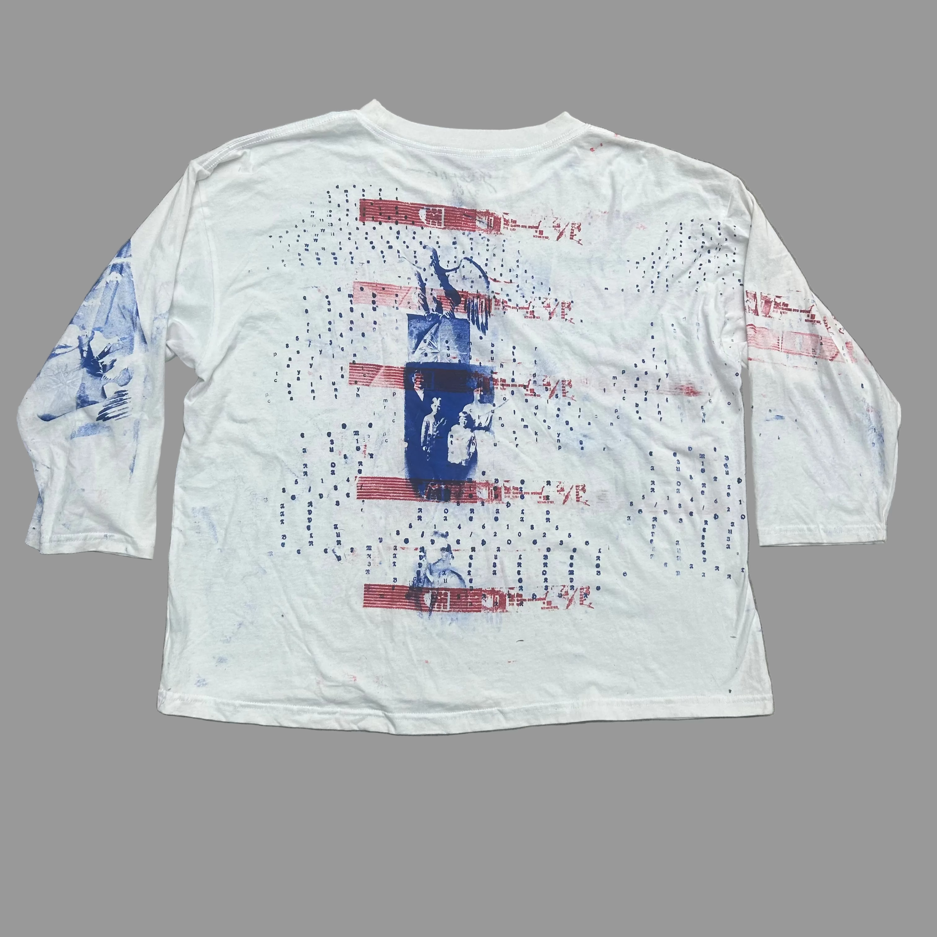 3/8 (4th of july) long sleeve large